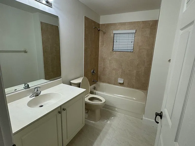 10941 Bitternut Hickory Ln — Photo 13