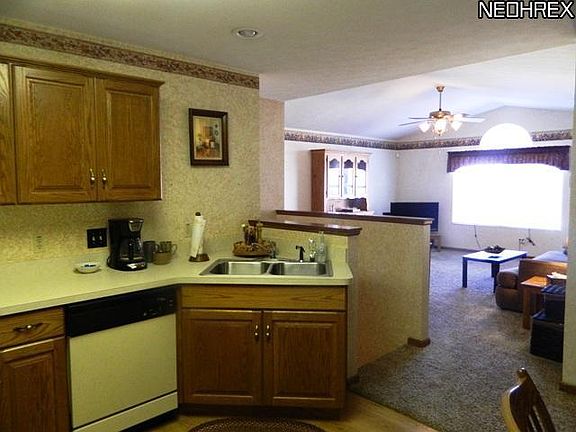 4th image of 903 Briarcrest Ln