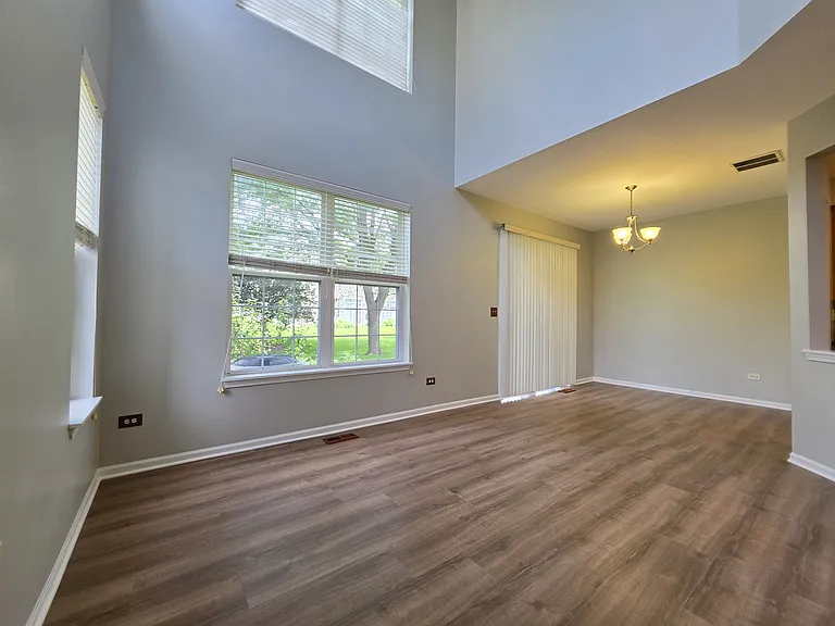 2904 Rutland Cir — Photo 6