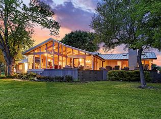 5208 Cedar Hill Rd, Brenham, TX 77833