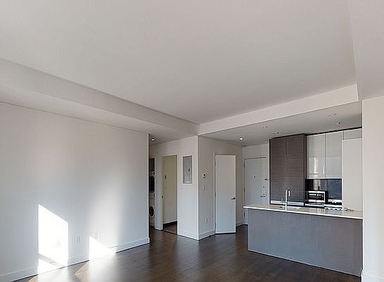 1st image of 666 W End Ave APT 9NR