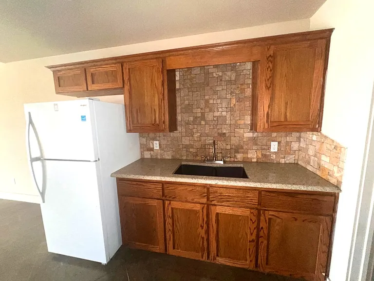 1247 Honor Ln — Photo 6