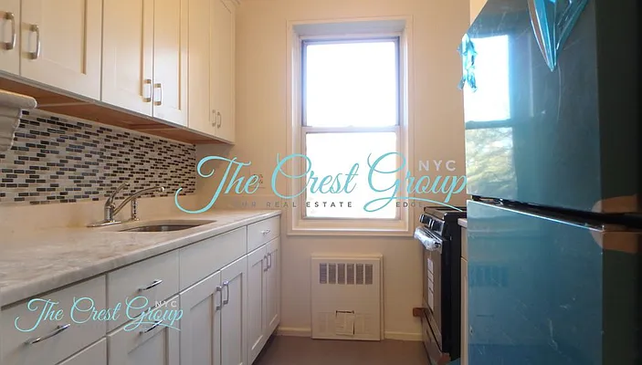 Rented by The Crest Group | media 7