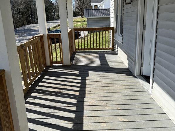 1334 Main St N, Carthage, TN 37030