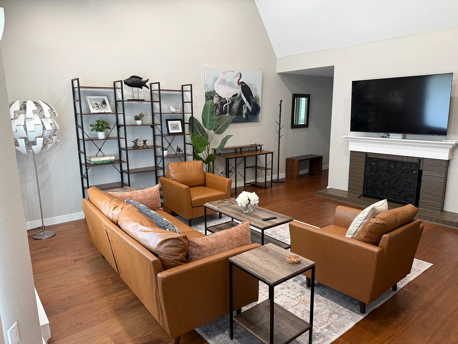 2 bed, 1145 sqft, $4,200 — Photo 4