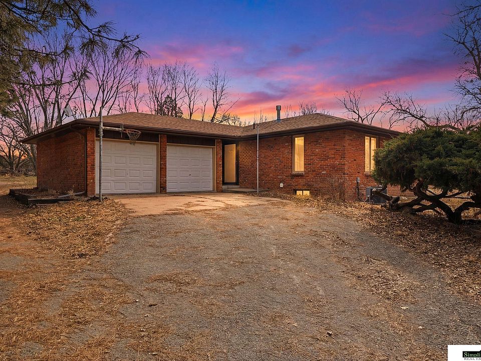 1st image of 1606 N 4th Rd