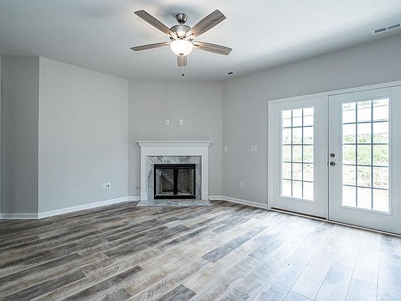 5th image of 24 W Catalina Ct