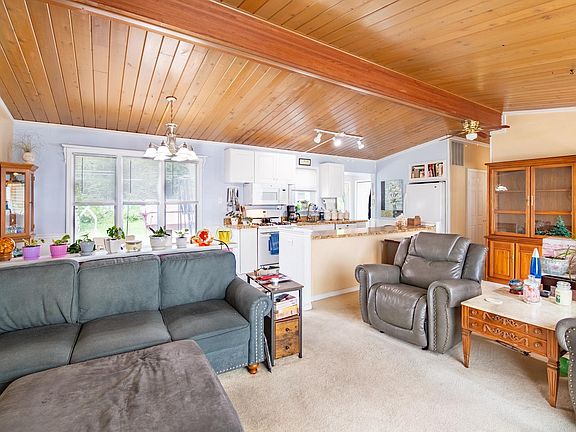 3rd image of 56445 Westlea Dr