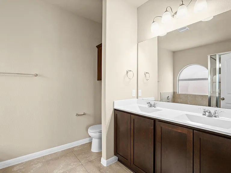 16440 Pienza Dr — Photo 14