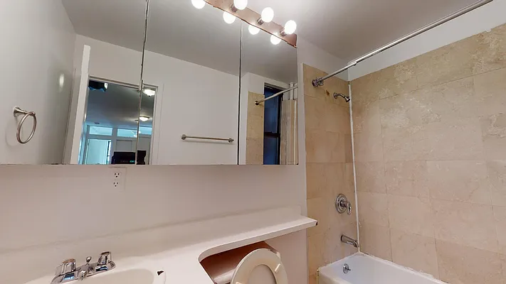 Rented by Bond New York | media 8