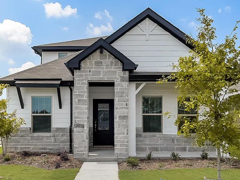 211 Monarch Way — Photo 2