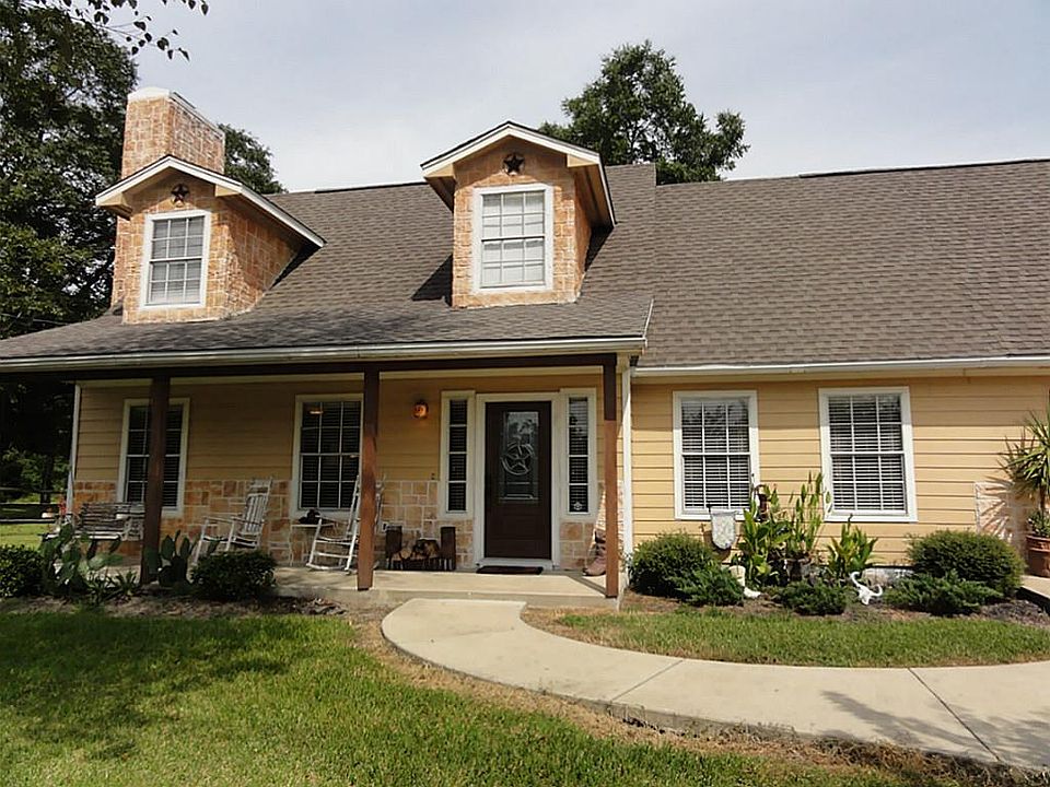 1st image of 1910 Bayview Dr