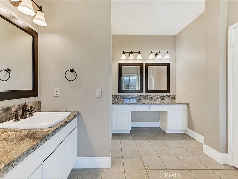 22244 Circle J Ranch Rd — Photo 37