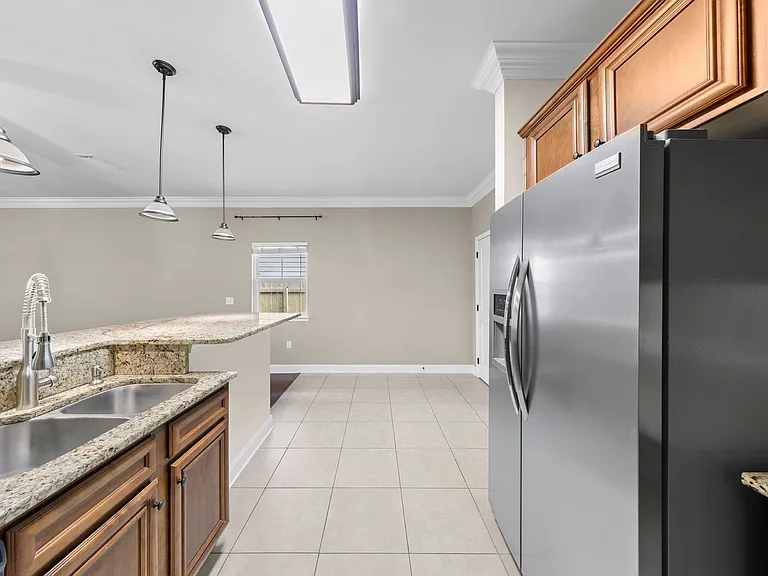 302 Palm Blvd N — Photo 15