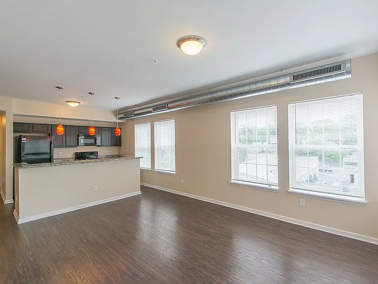 The Gateway Apartments — Photo 41