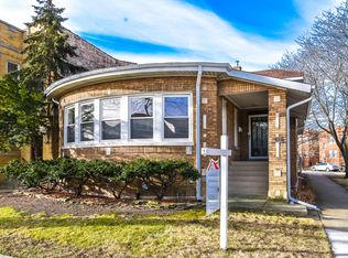 4928 N Kilbourn Ave, Chicago, IL 60630
