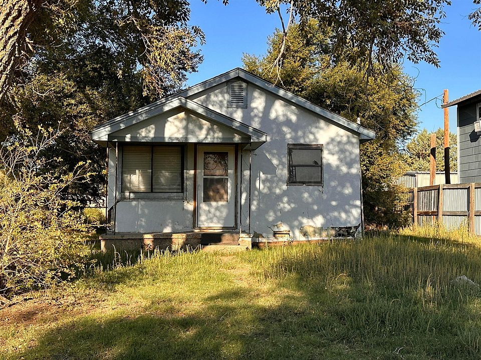 2nd image of 202 Avenue K