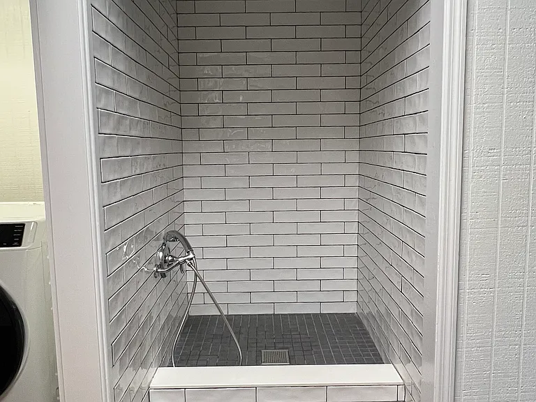 708 Spring St — Photo 17