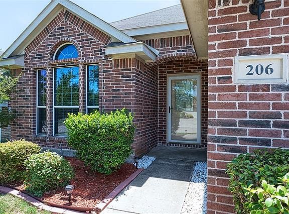 2nd image of 206 Creekwood Dr