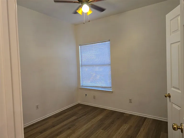 8701 Weiser Dr #B — Photo 16