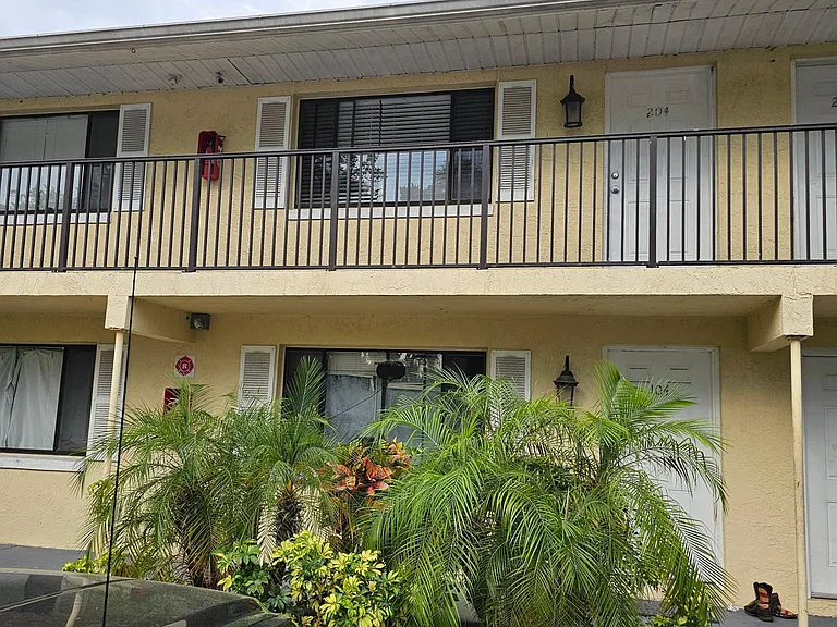 1370 S Palmetto Ave #204 — Photo 3
