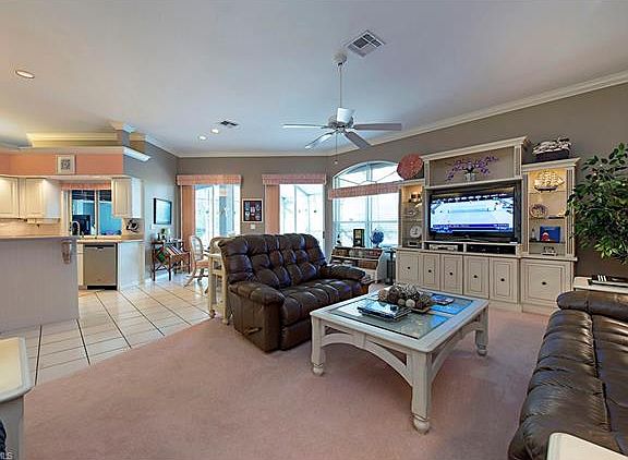 3rd image of 8371 Arborfield Ct