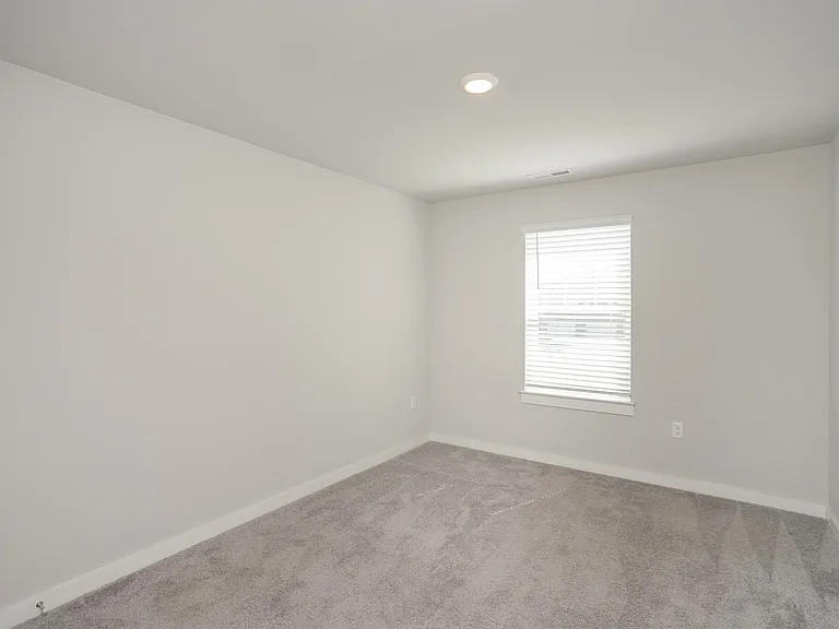 517 Swanholme Dr — Photo 33