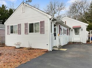11 Crocker Ave, Wareham, MA 02571