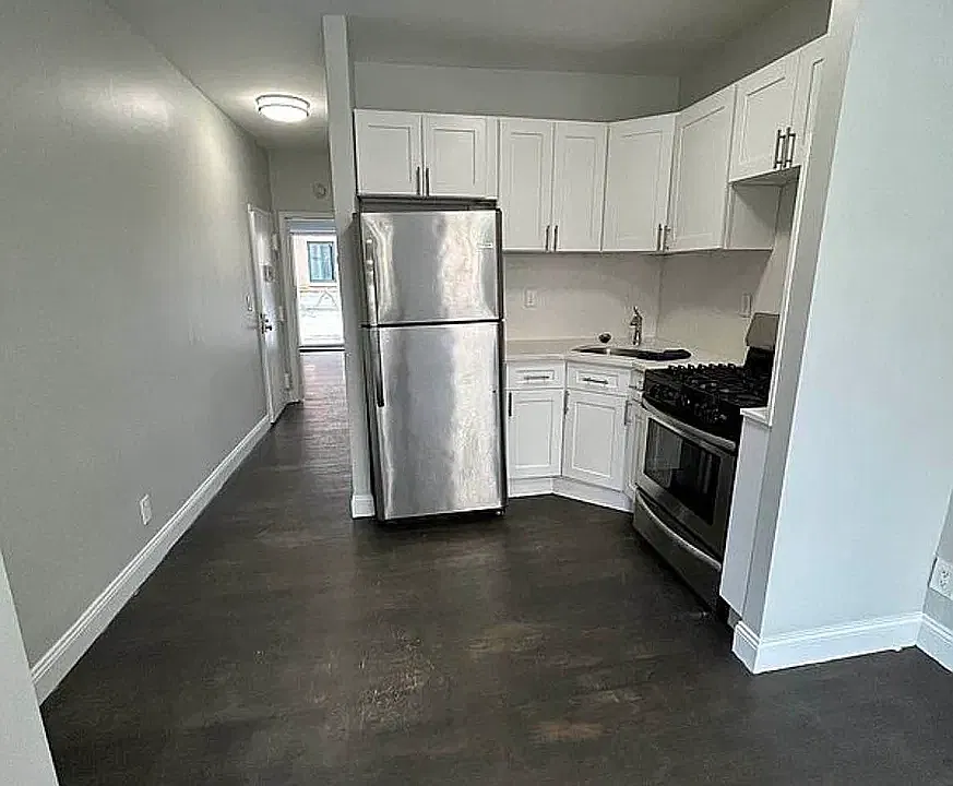 122 Avenue C #1