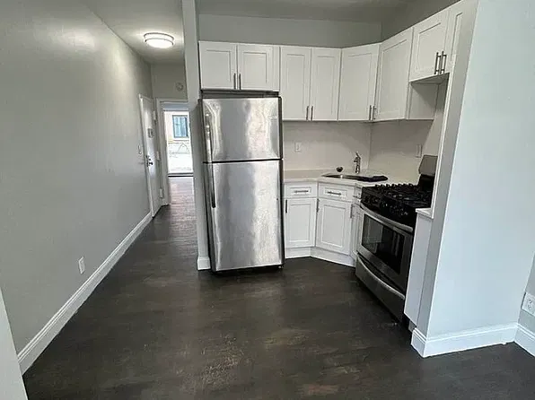 122 Avenue C APT 1, New York, NY 10009