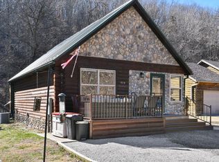 814 Peace In Valley Rd, Blue Eye, MO 65611