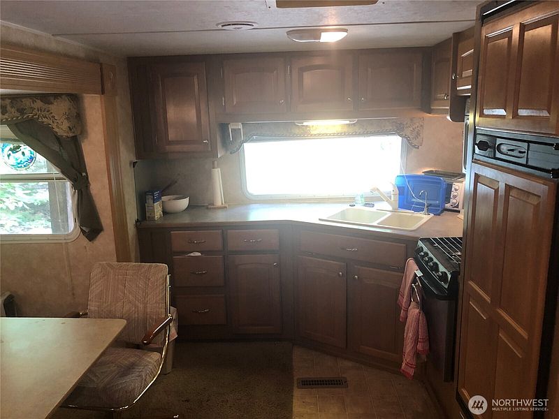 3rd image of 281 Canal View Street