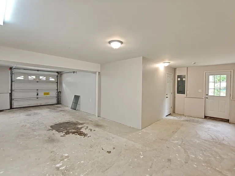 252 Terry Ln — Photo 23