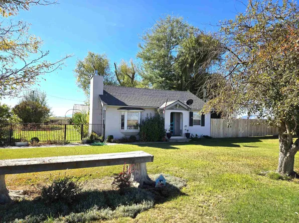 1896 County Road 105, Tulelake, CA 96134