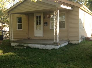 2105 10th St, Columbus, IN 47201