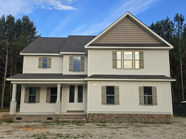 150 Freedom Ridge Dr, Smithfield, NC 27577