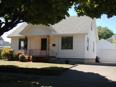 7461 N Stockton Ave, Portland, OR, 97203