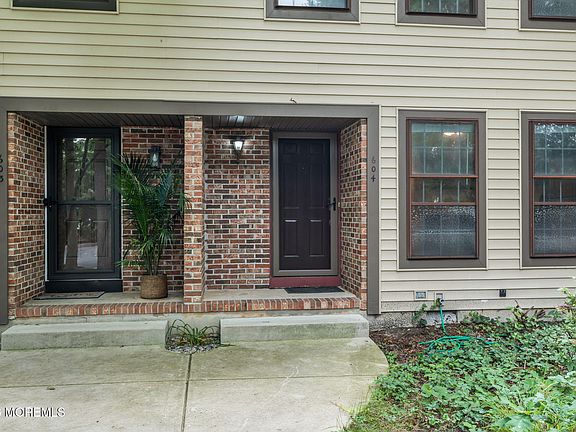 3rd image of 604 Bent Trail #942