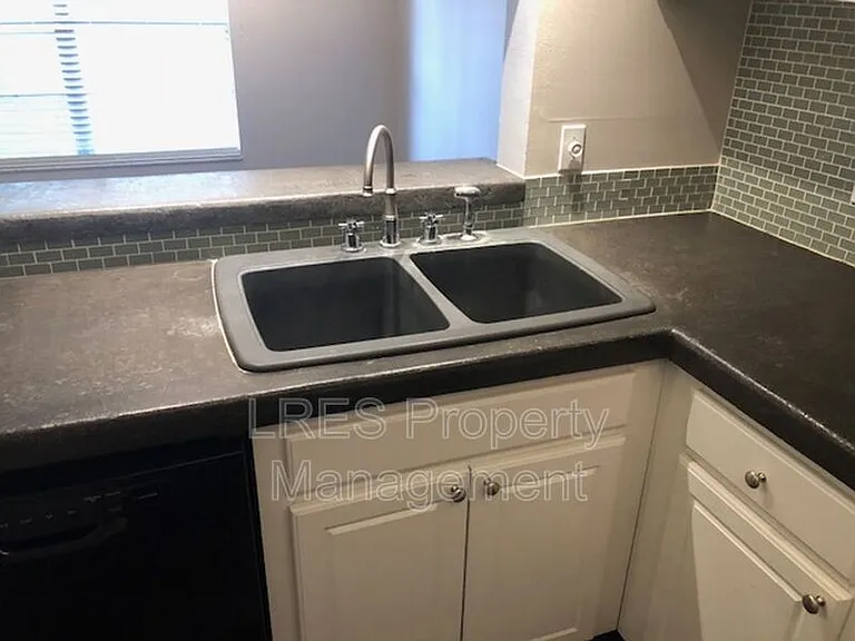 1406 Northlake Dr #1406 — Photo 24