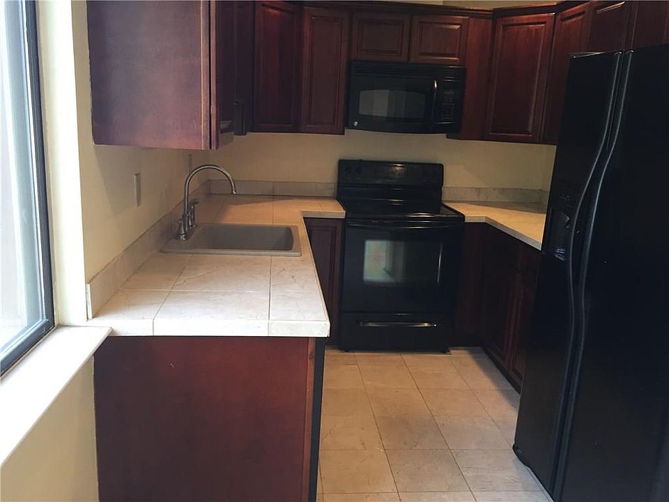 2nd image of 314 Richard Ct
