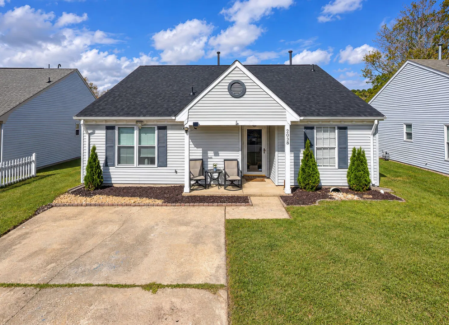 3 Bed 2 Bath Single Family in Virginia Beach — Photo 1