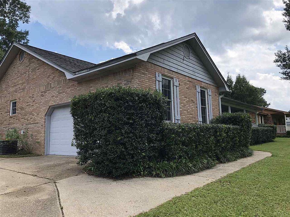 1st image of 731 Crooked Oak Dr