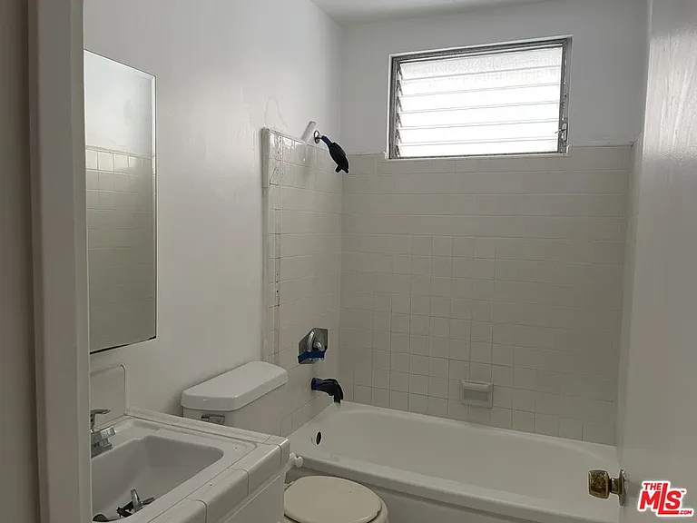 3749 Veteran Ave #1 — Photo 16