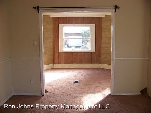 4th image of 604 W Cherry St