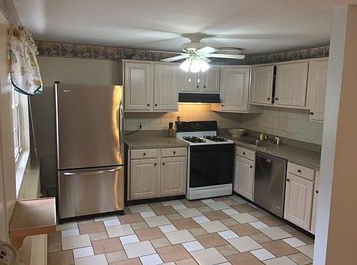 4th image of 25 Farrwood Ave APT 2