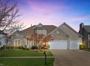 20422 Bradgate Ln, Strongsville, OH