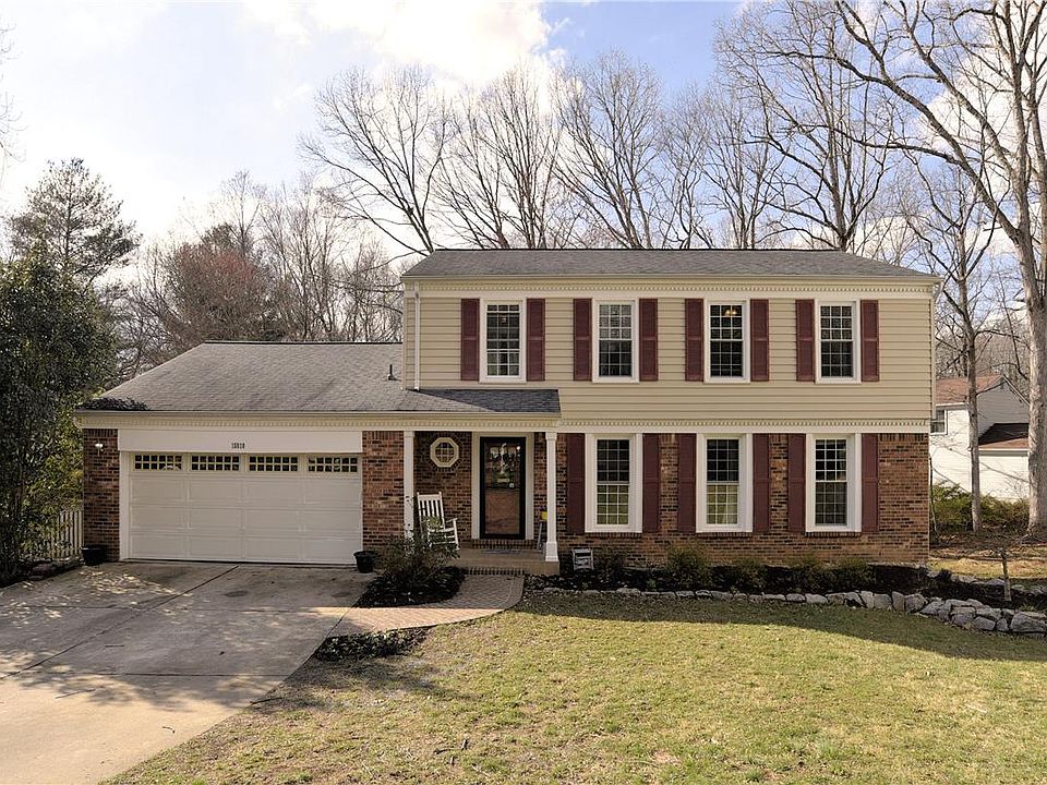 1st image of 15920 Fairway Dr