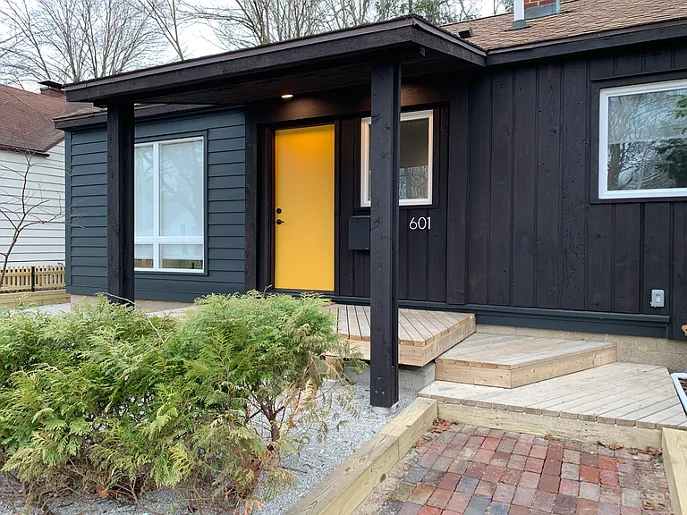 601 E Washington St — Photo 39