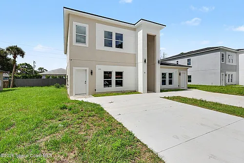 15 Travis St Photo 1