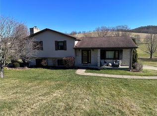 2208 Garards Fort Rd, Waynesburg, PA 15370